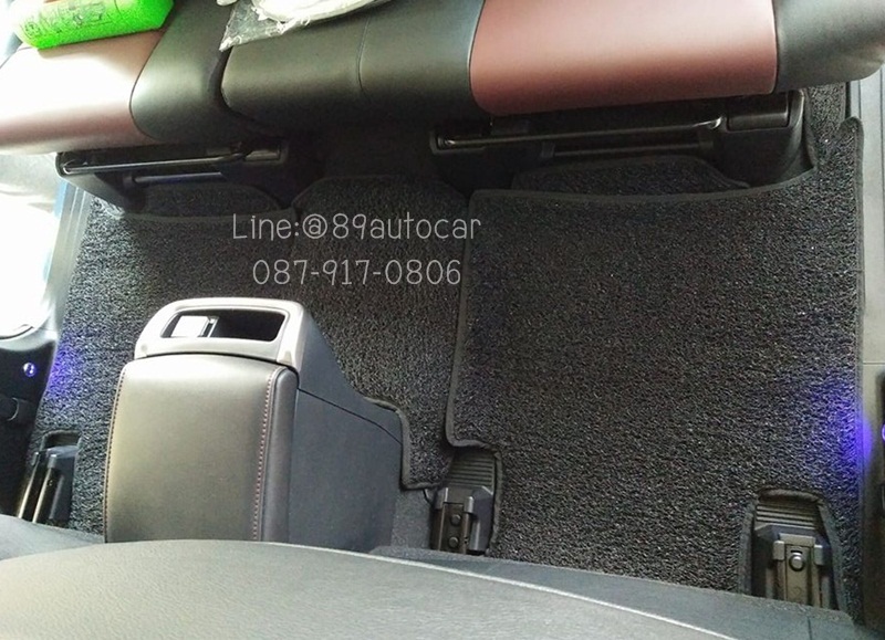 พรมปูพื้นรถยนต์ Toyota Fortuner 2015-2017 ไวนิลสีดำขอบดำ