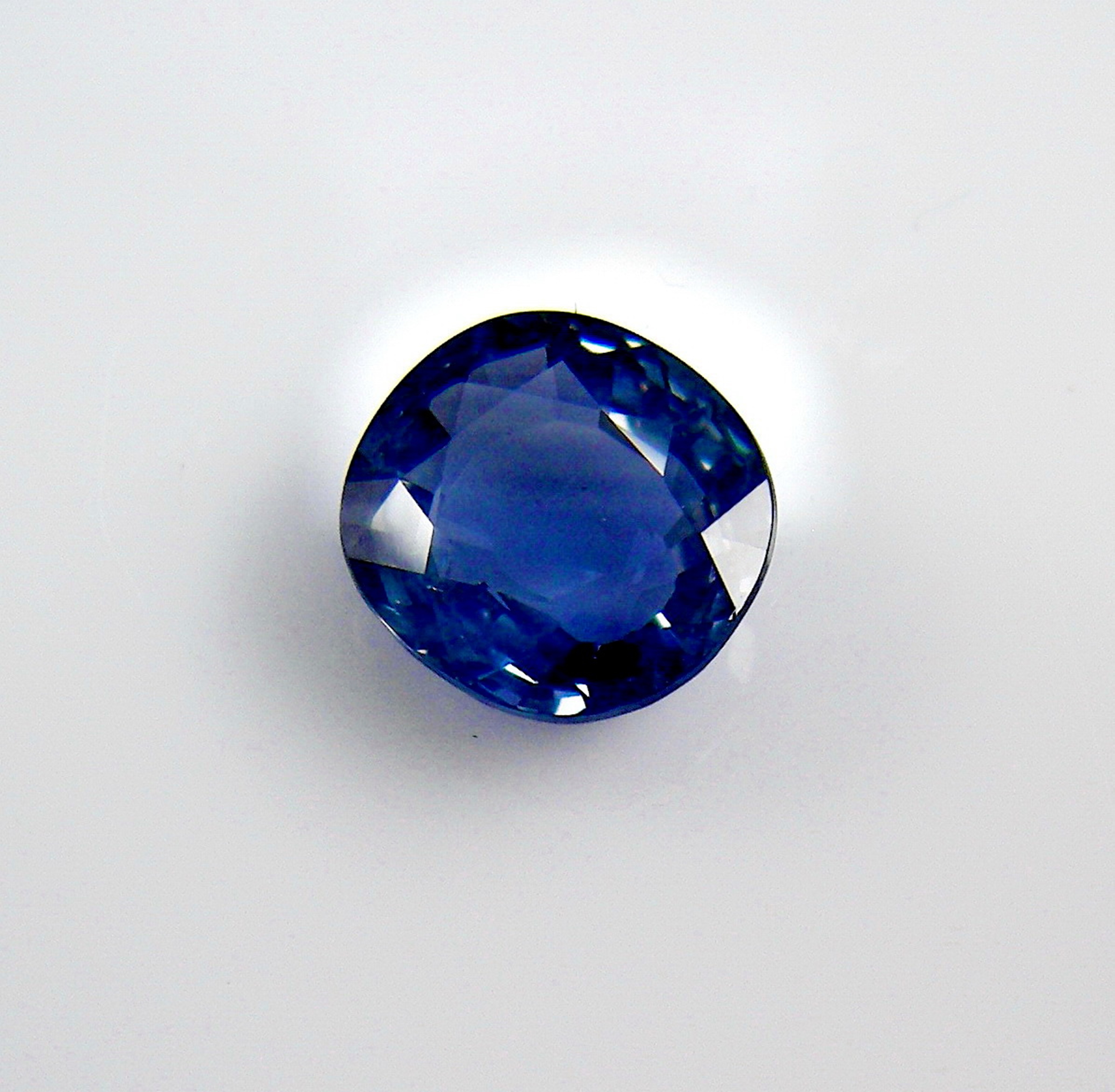 ไพลิน Blue Sapphire 蓝蓝宝石