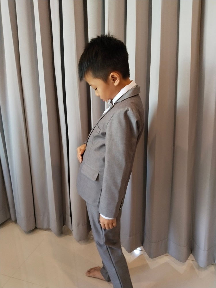 พร้อมเช่า ชุดสูทเด็กชาย สีเทา สากล ** พร้อมเช่าไซส์ 110,120,130, 140**