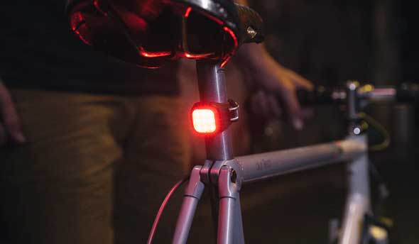 KNOG ไฟท้ายไบเดอร์มินิชิพปี้ MINI CHIPPY, หลอดเหลี่ยม
