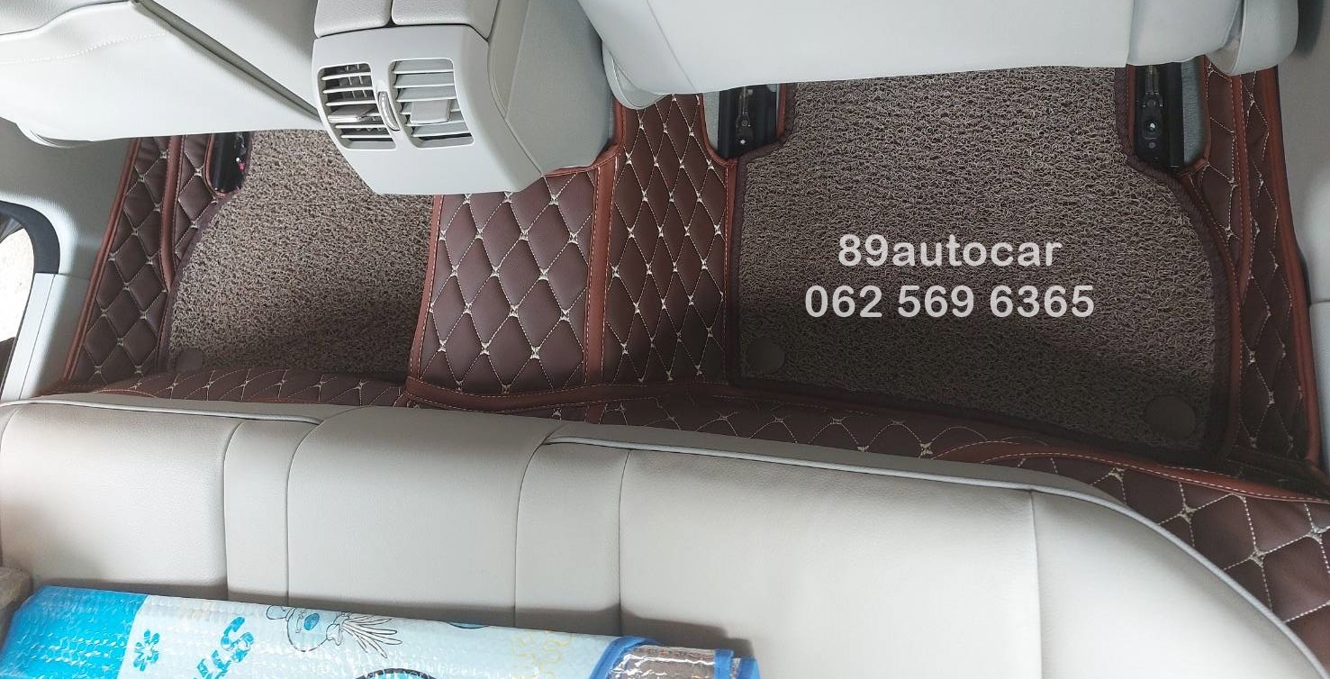 ขายพรมรถยนต์ Benz C200 W204 ปูพรม7D สีกาแฟ + พรมไวนิลดักฝุ่น สีน้ำตาล เต็มคัน