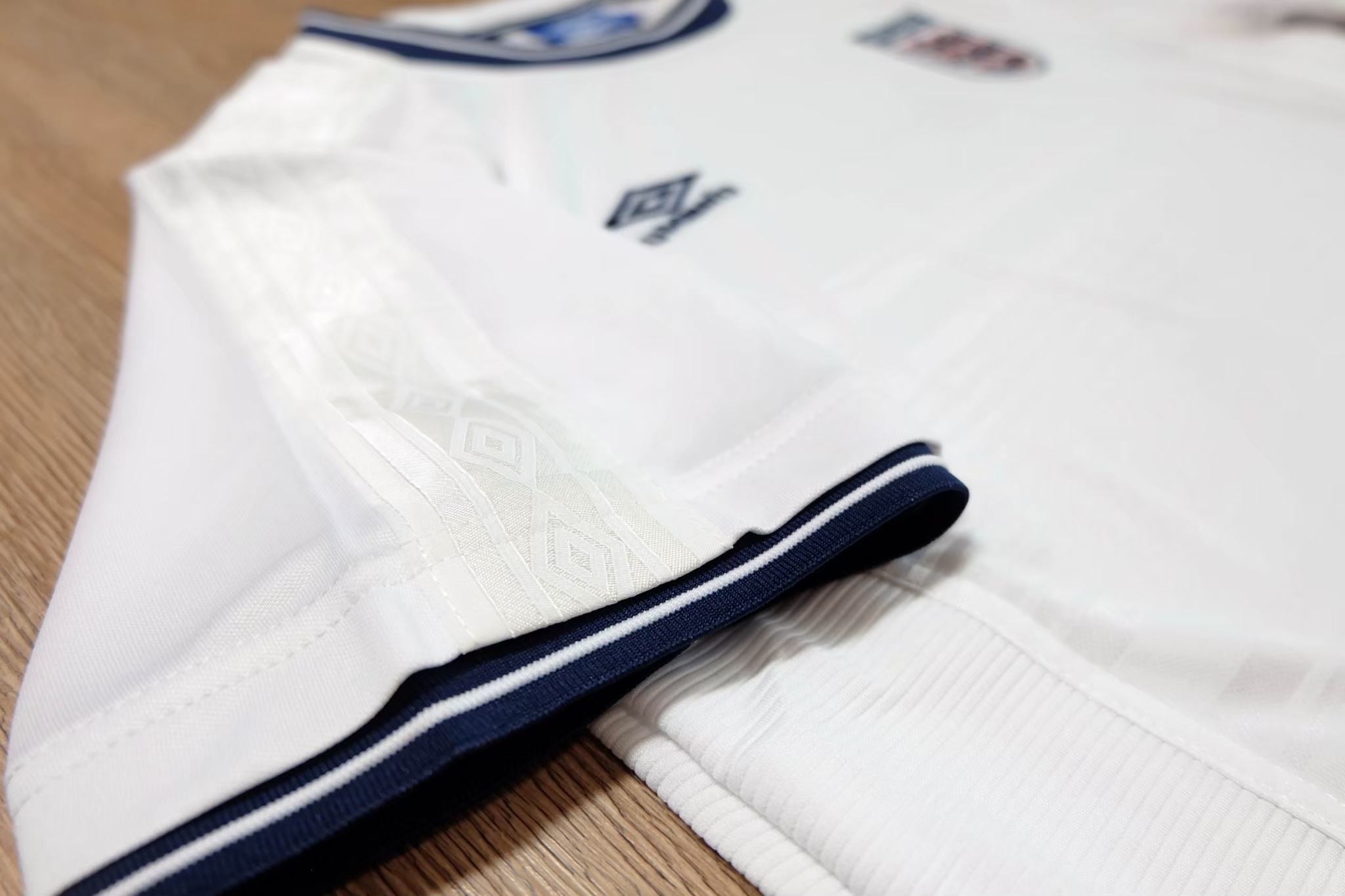 England 1999/2000 Home Vintage Jersey เสื้อทีมชาติอังกฤษ เสื้ออังกฤษ