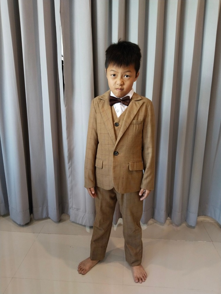 พร้อมเช่า ชุดสูทเด็กชาย สีน้ำตาลลายตาราง ** พร้อมเช่าไซส์ 110 130 **
