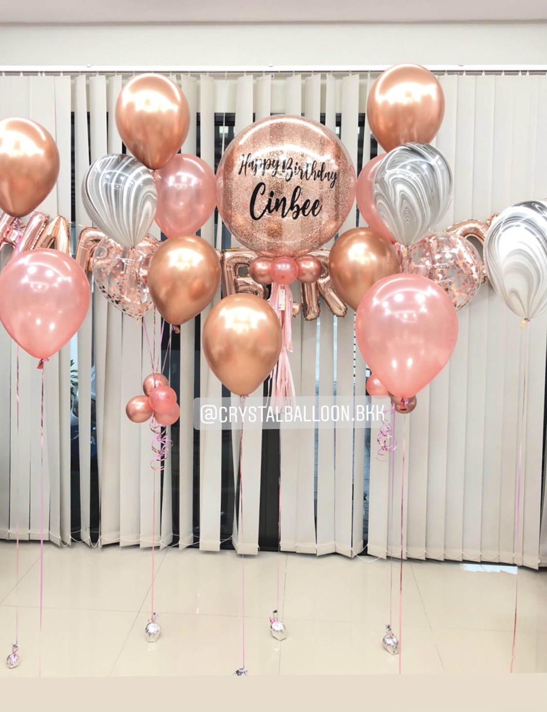 ลูกโป่ง วันเกิด Bubble ขนาด 24" Theme สีโรสโกล พร้อม ฟอยล์ตัวอักษร Happy Birthday 13 ตัว พร้อม ช่อลูกโป่ง ช่อ 5 ลูก 2 ช่อ,ลูกโป่งลายหิน USA,ลูกโป่งใส ใส่กลิตเตอร์,ลูกโป่งวางเดี่ยว 5 ลูก พร้อมตกเเต่ง สามารถเปลี่ยนสีลูกโป่ง/เปลี่ยนข้อความ/เปลี่ยนขนาดได