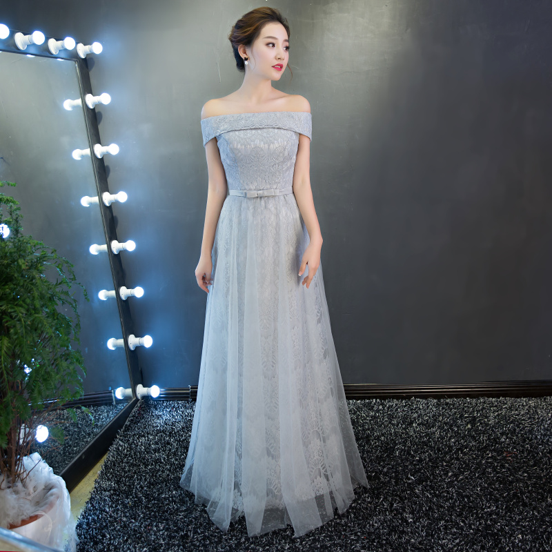 พร้อมเช่า ชุดราตรียาว สำหรับสาวไซส์ใหญ่ แบบปาดไหล่ สีเทา ลูกไม้หรูใส่ออกงานกลางคืน งานพรอม กระโปรงตาข่าย 2XL- 6XL (เชือกผูกหลัง)