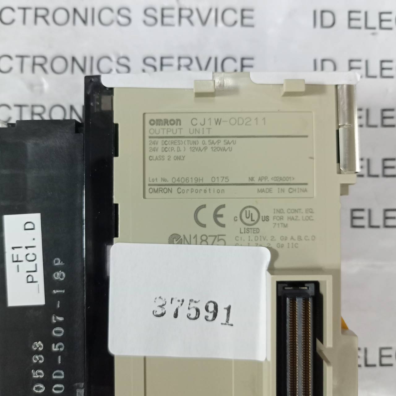 CJ1W-OD211 PLC " OMRON "