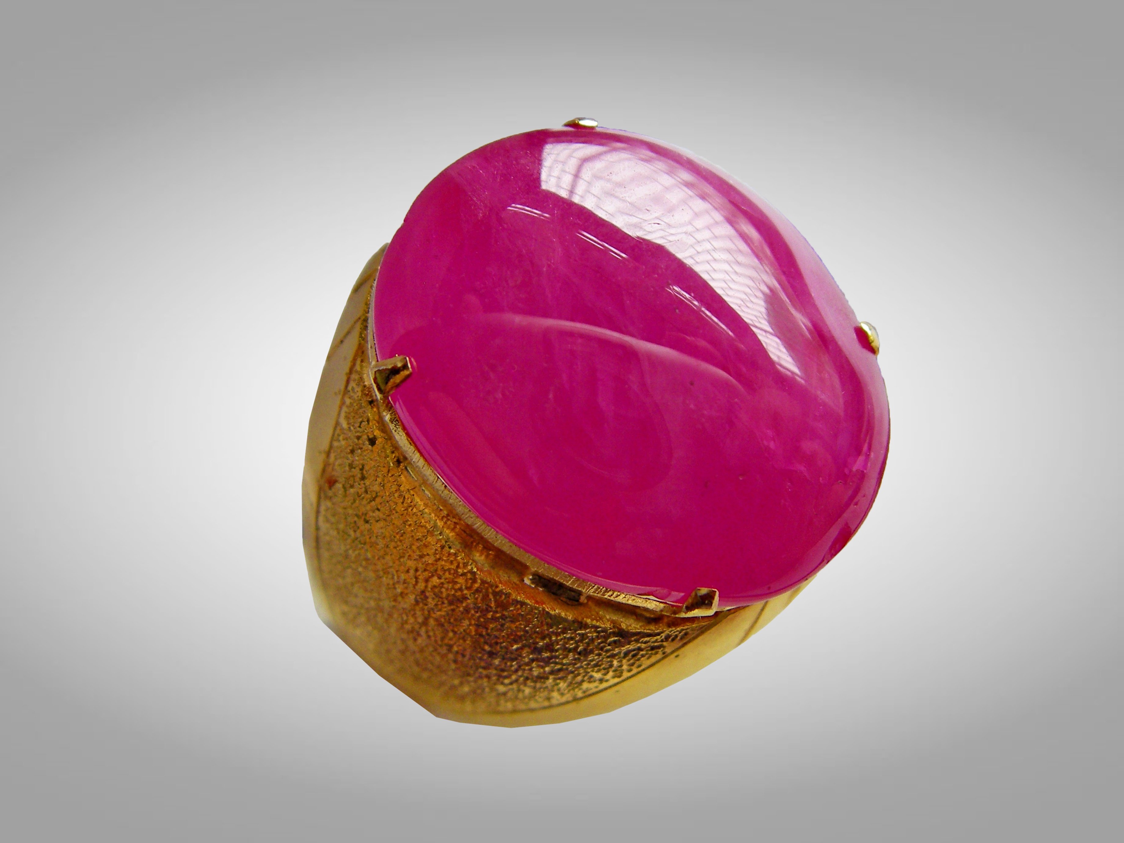 ทับทิมพม่า 產自緬甸的天然紅寶石 Natural rubies from Myanmar น้ำหนัก 22.108 ct.