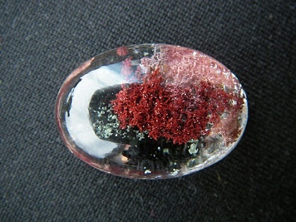 QU0018 QUARTZ แก้วปวกปุยสามสี สีหมาก สีเลือดหมู สีเทาเงิน เนื้อแก้วใส ขนาดเม็ดแก้วหัวหัวแหวนสวย 16.22x23.13x10.25 mm. นน. 27.27 ct. ขายแล้ว