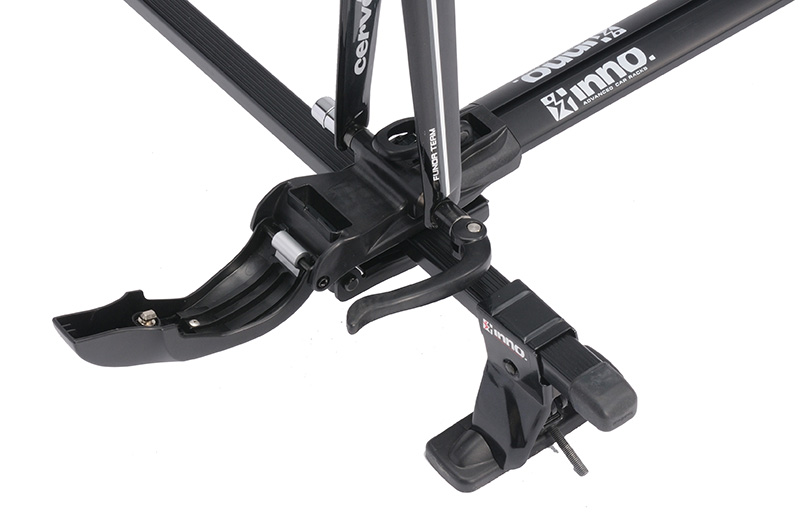 แร็คหลังคา INNO SLIM FORK INA-387 ECE R26 A/S ROAD BIKE ROOF MOUNTING BIKE RACK