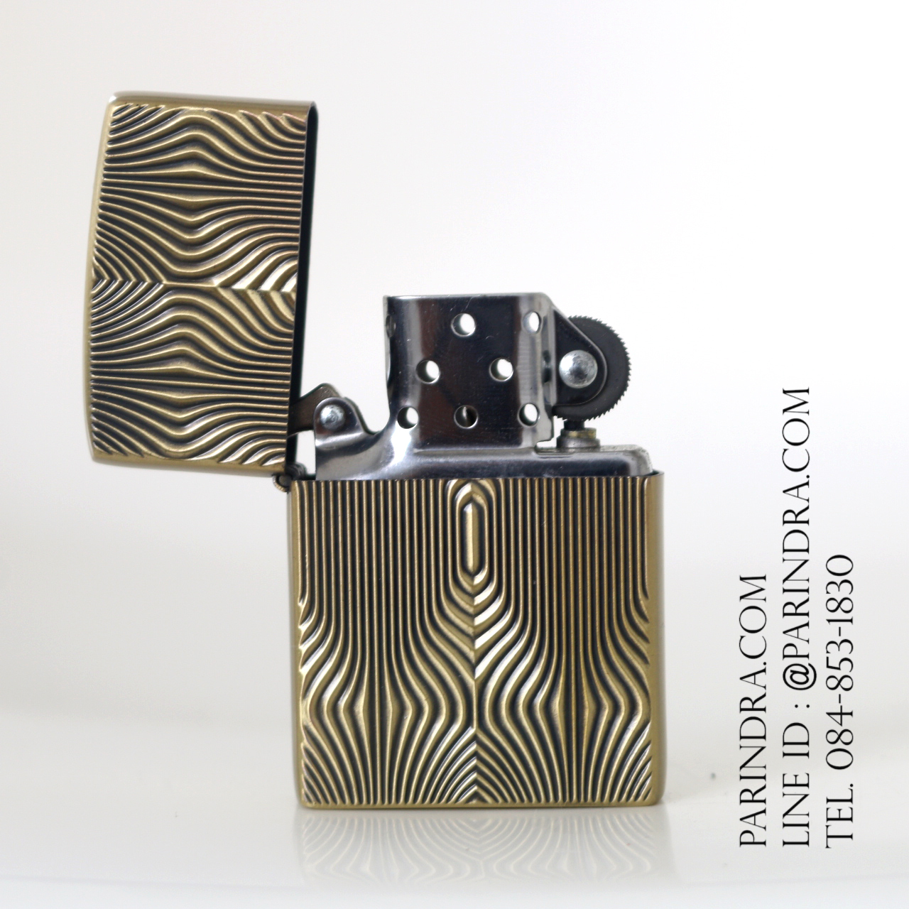 เซ็ตไฟแช็กน้ำมัน YENTAI ลายนูน 3D1 พร้อมกล่องเหล็กและน้ำมัน