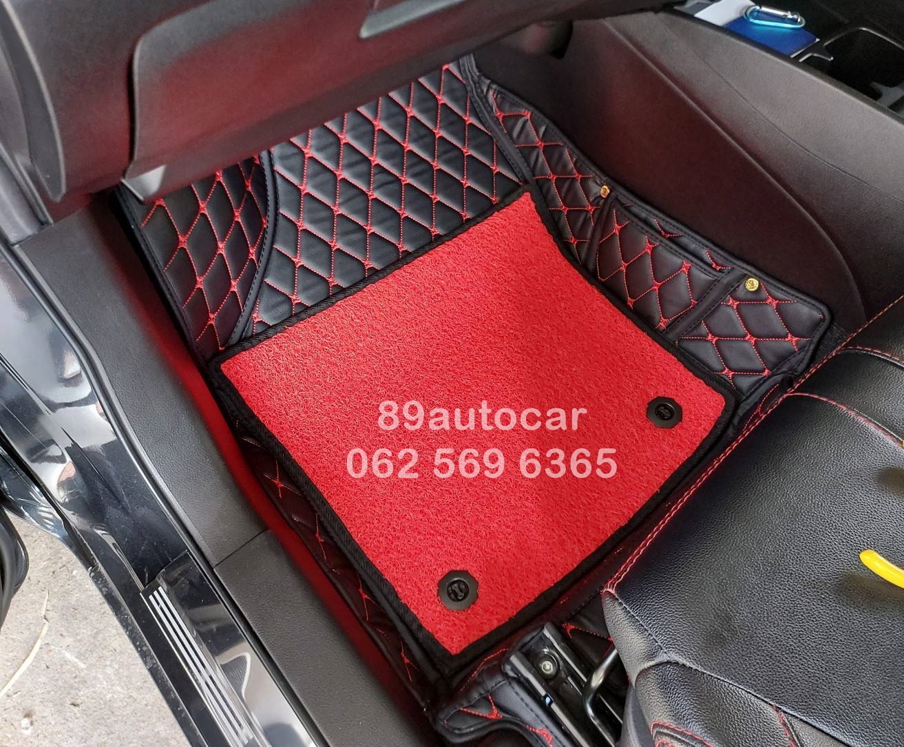 ผลิตพรมรถยนต์ Suzuki Ertiga 2019-2021 ปูพรม7D สีดำด้ายแดง + พรมดักฝุ่นสีแดงขอบดำ เต็มคัน