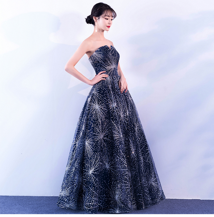 พร้อมเช่า ชุดแฟนซี ชุดราตรี เกาะอก สีNAVY BLUE กลิตเตอร์ทั้งตัว ลายอวกาศ