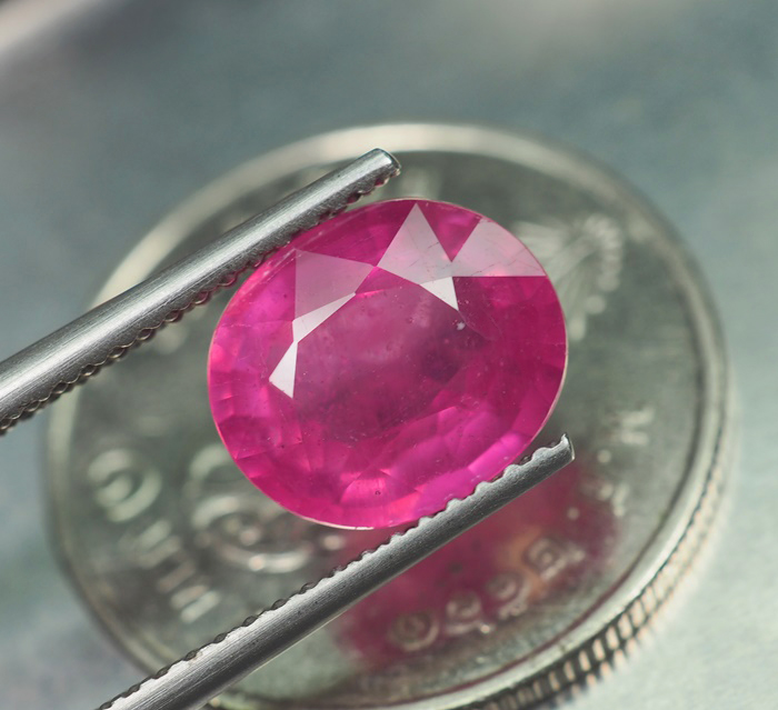 พลอยทับทิม (Ruby) 3.45 กะรัตสีสวย