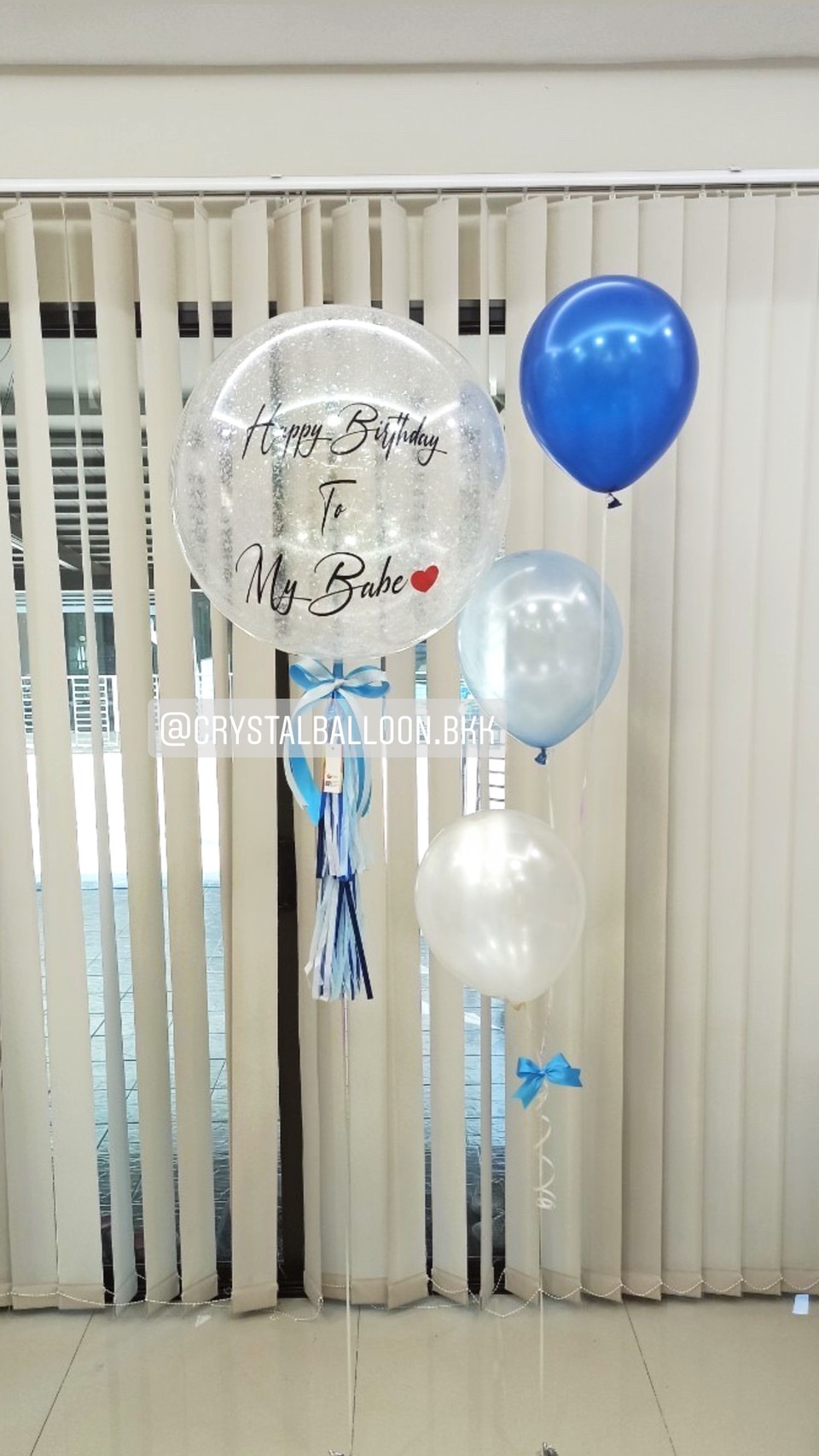 ลูกโป่ง วันเกิด Bubble ขนาด 24" Theme สีฟ้า-น้ำเงิน พร้อม ช่อลูกโป่ง ช่อ 3 ลูก 1 ช่อ,ลูกโป่งใส ใส่กลิตเตอร์ พร้อมตกเเต่ง สามารถเปลี่ยนสีลูกโป่ง/เปลี่ยนข้อความ/เปลี่ยนขนาดได้