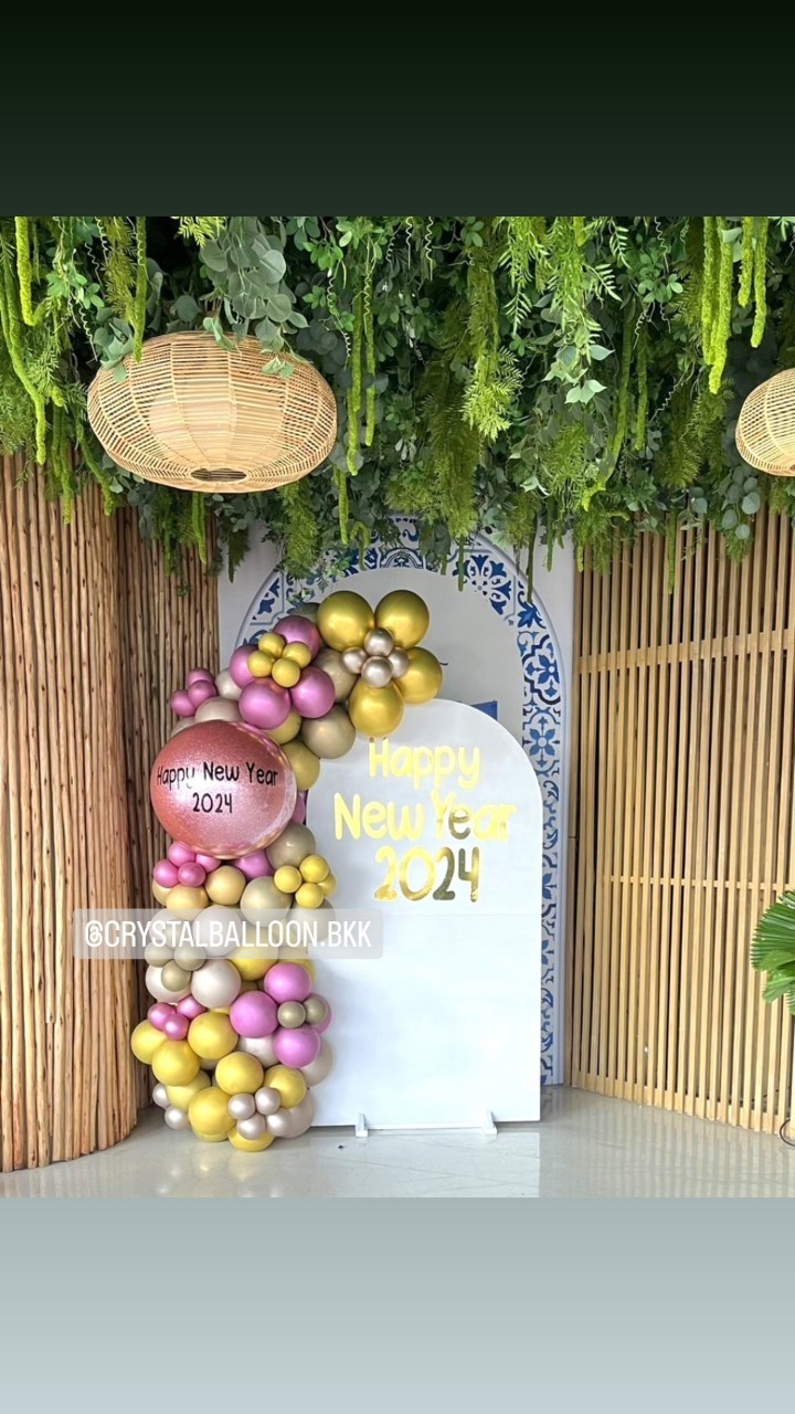 Organic Backdrop New Year ฉาก U คว่ำ กว้าง 1 เมตร สูง 180 ซม. (ฉากสีขาว) พร้อมตกแต่ง สามารถเปลี่ยนสีลูกโป่ง/เปลี่ยนข้อความ/เปลี่ยนสี-ฉากได้