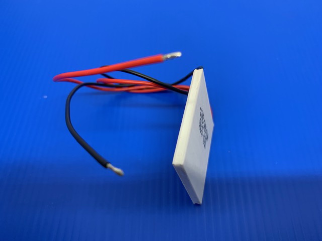 แผ่นทำความ ร้อน-เย็น เพลเทียร์(Peltier) TEC1-12706 Thermoelectric Cooler Peltier 12V (DC.)
