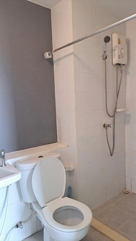 ให้เช่าพลัมคอนโด พาร์ค รังสิต ตึก B 23 ตร.ม.เฟอร์ครบ มีเครื่องซักผ้า ใกล้ ม.กรุงเทพ