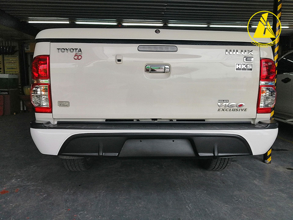 ครอบกันชนท้าย TRD 1 : VIGO CHAMP 2012-2015