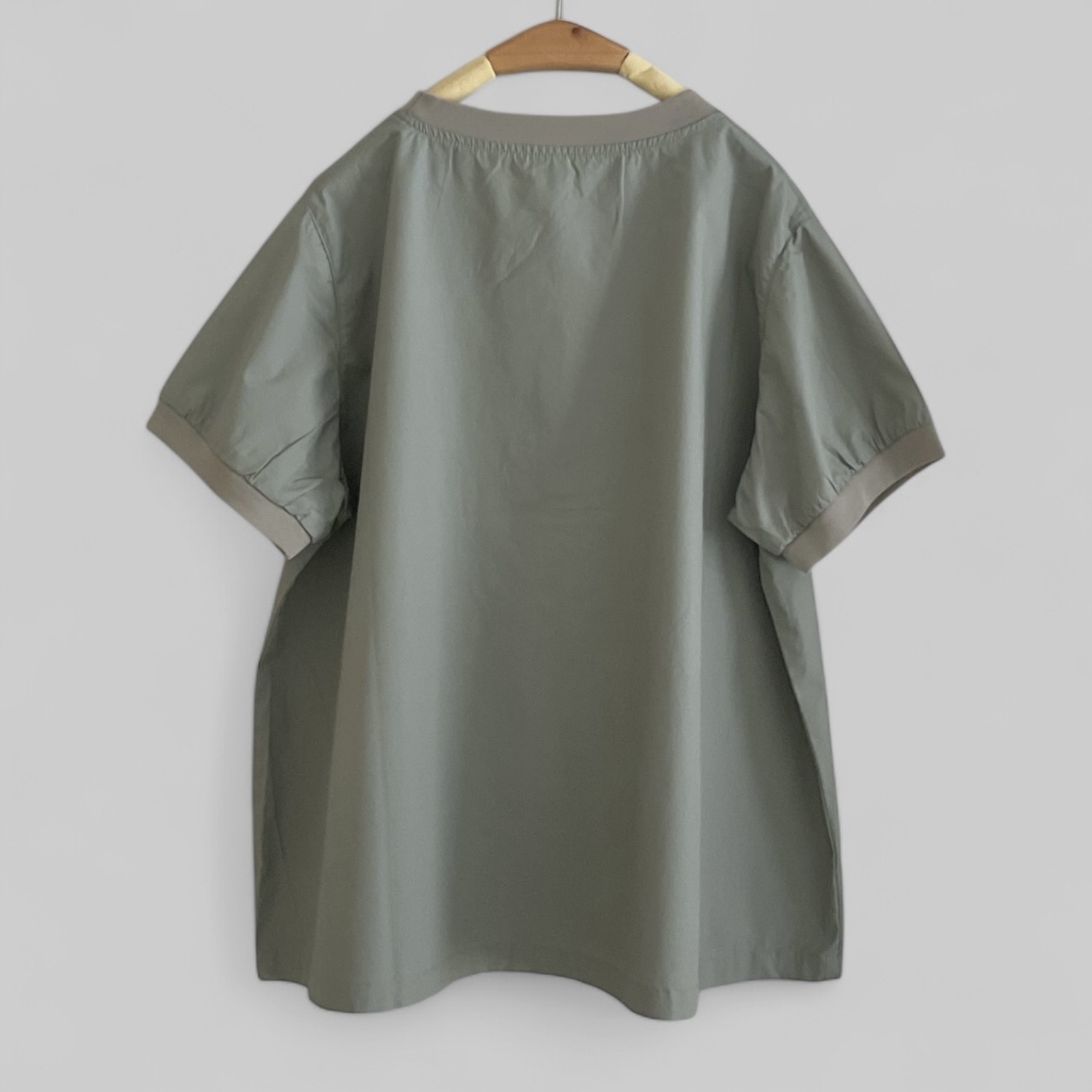 เสื้อผ้าฝ้ายปักแต่งผ้าลายมิกกี้