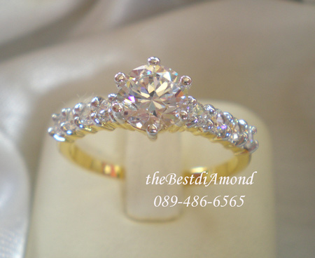 BR402+++แหวนชูผสมแหวนแถว+++สุดยอดความสวยค่ะ เรียบๆ แต่หรูหรา อยุ่ได้นานไม่มีout เหมือนจริงสุดๆๆเพชรแวววาวมาก ใส่แล้วขับให้นิ้วเรียวสุด ไม่ควรพลาดนะคะ