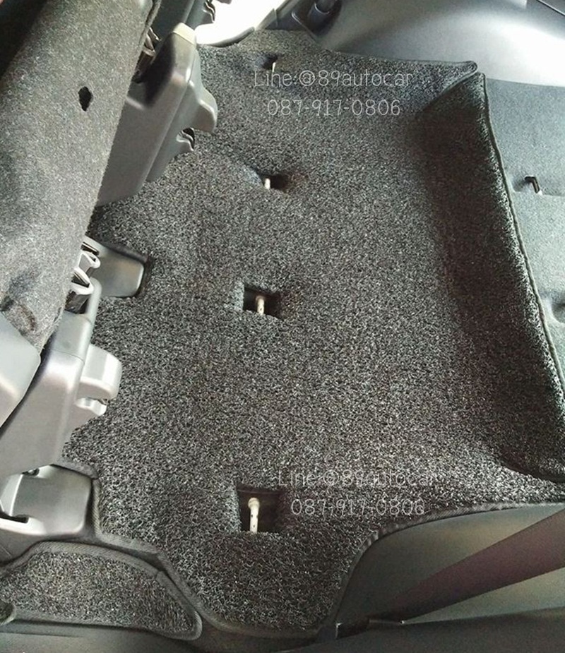 พรมปูพื้นรถยนต์ Toyota Fortuner 2015-2017 ไวนิลสีดำขอบดำ