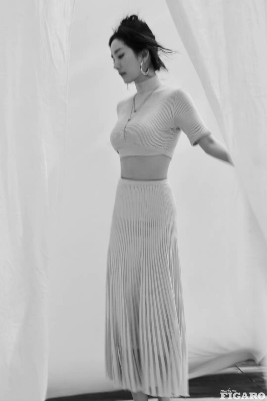 นิตยสาร Madame FIGARO หยางมี่ ฉบับเดือน 6/2022
