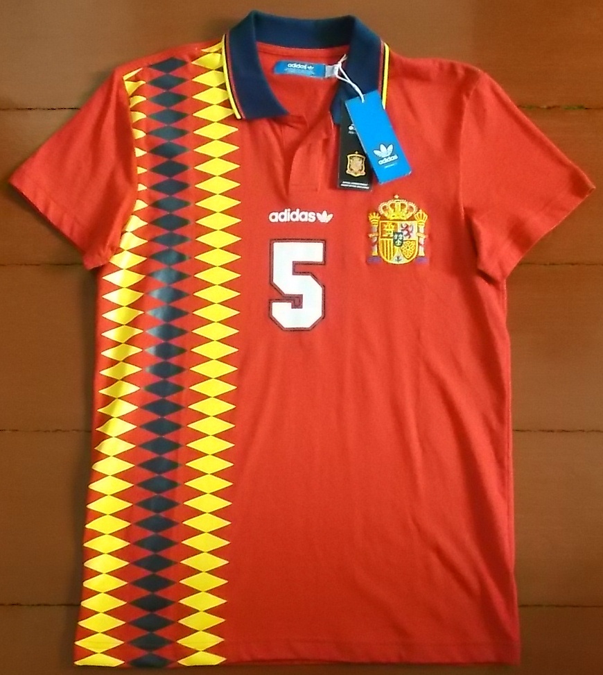 เสื้อฟุตบอล ทีมชาติสเปน ชุดเหย้า เรโทร ชุดลุยศึกฟุตบอลโลก 1994 ใหม่ M-Size / SPAIN Football Shirt Retro Home Kit World Cup 1994 Jersey NEW M-Size