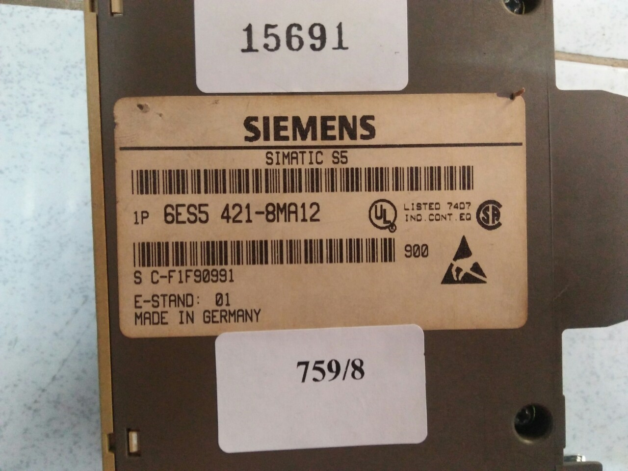 PLC “ SIEMENS ” รุ่น 6ES5 421-8MA12