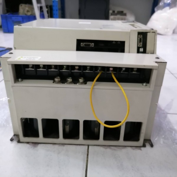 SERVO DRIVE “ MITSUBISHI ” รุ่น MR-J2S-22KA