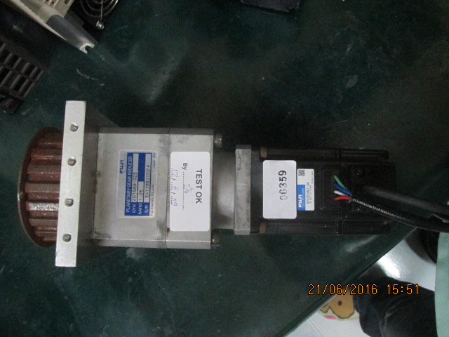 SERVO MOTOR “ FUJI ” รุ่น GYS201DC1-SA
