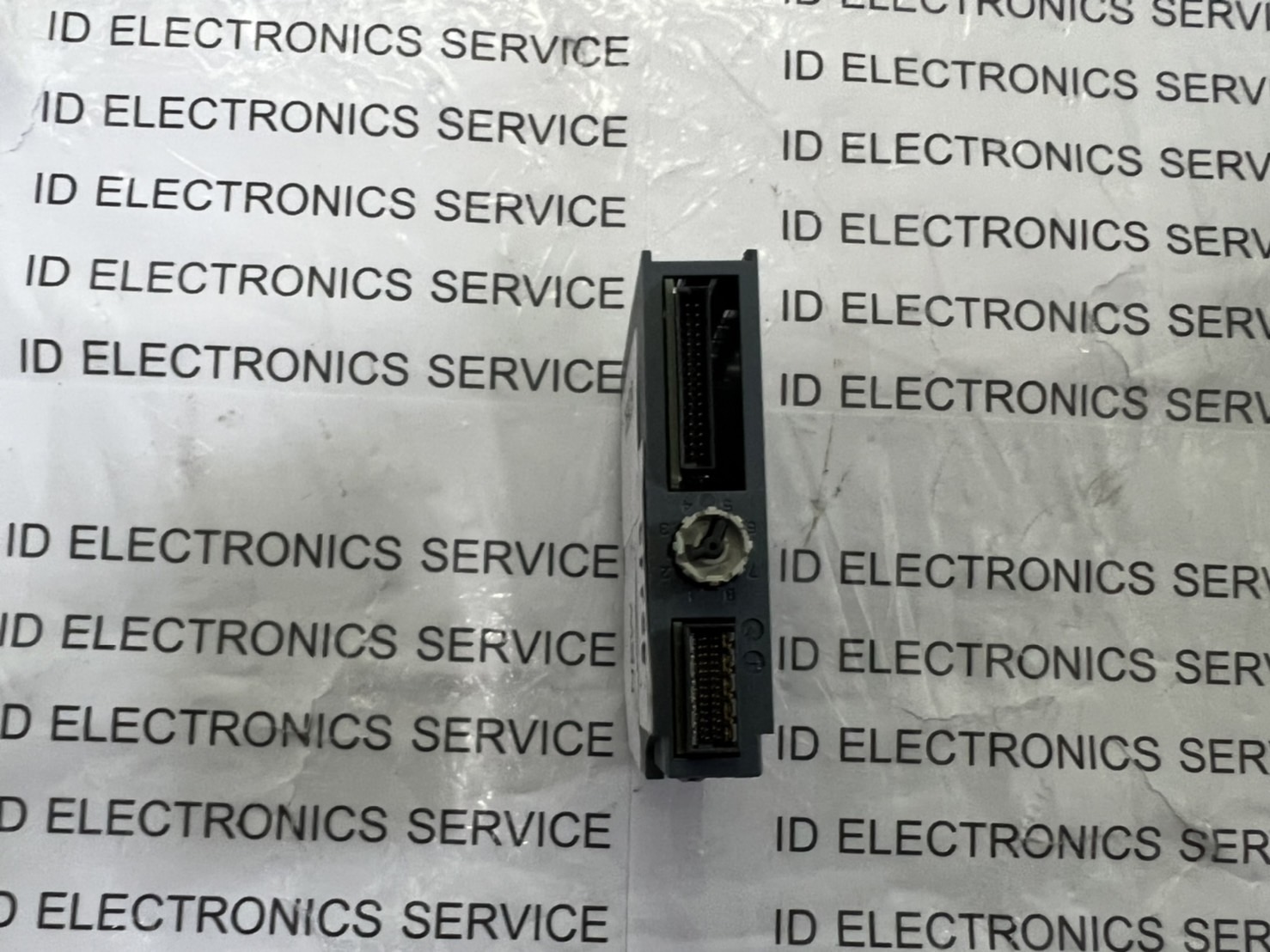 6ES7 131-6BF61-0AA0 PLC " SIEMENS "