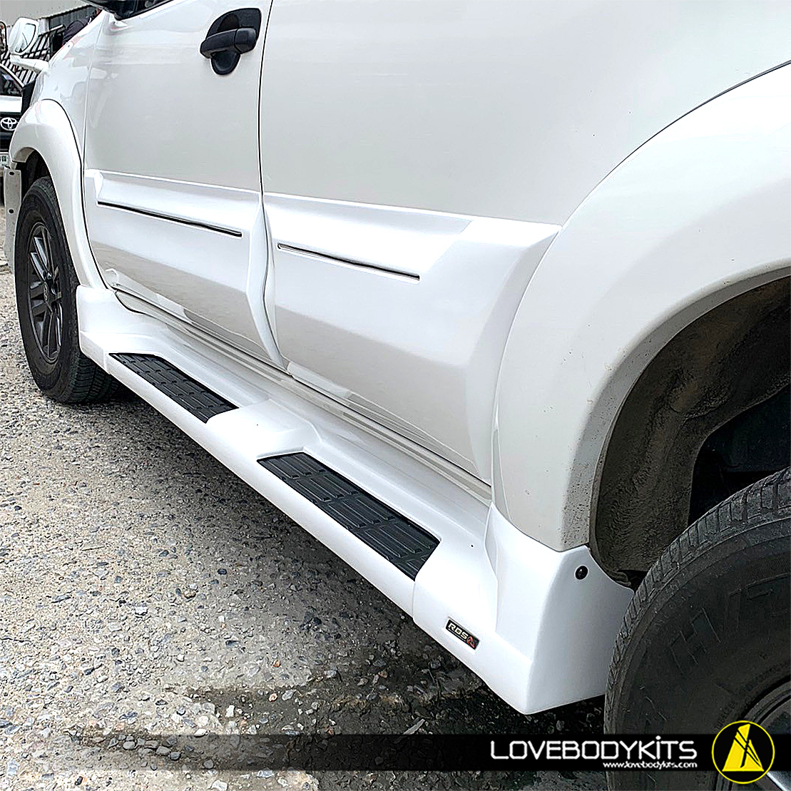 กาบข้างประตู A-1 : FORTUNER 2005-2011