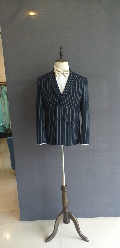 พร้อมเช่า ชุดสูทชาย สีกรมท่าลายทางเล็ก ** พร้อมเช่าไซส์ L , XL **
