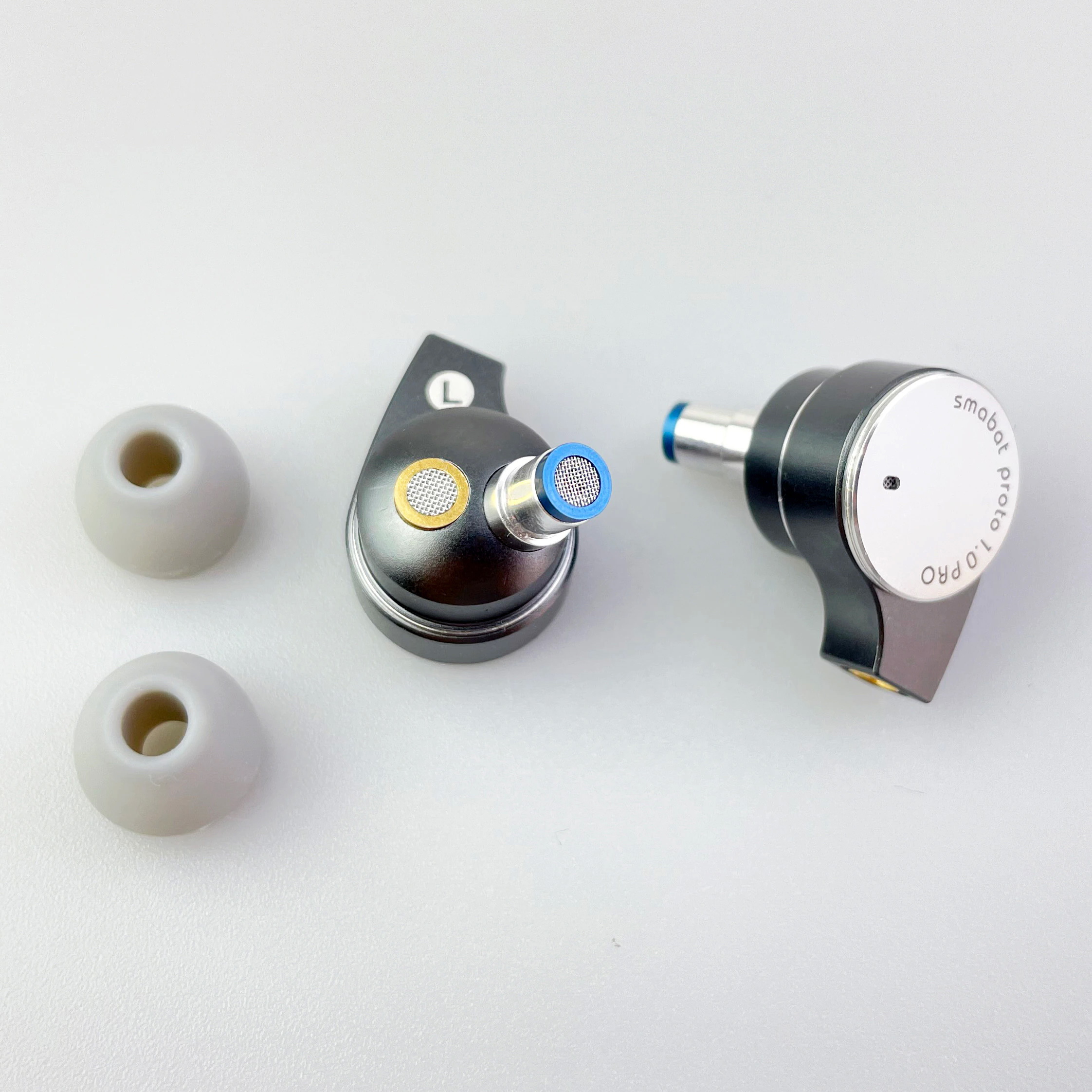 ขาย SMABAT Proto 1.0 หูฟัง IEMs พร้อมลูกเล่นถอดอัพเกรด Driver ได้ไม่ต้องบัดกรี