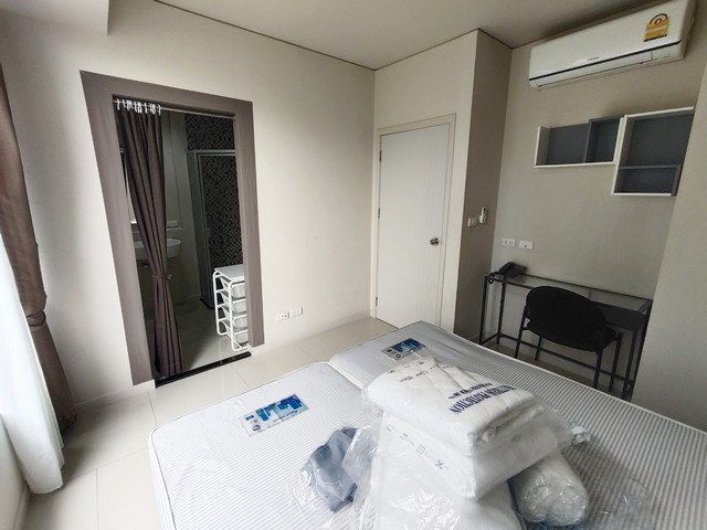 ให้เช่าคอนโดฟ้าโดม ตึก A 40 ตรม.ห้องมุมพิเศษ มีห้องเดียว เฟอร์ครบ เครื่องใช้ไฟฟ้าครบ ใกล้ ม.ธรรมศาสตร์รังสิต