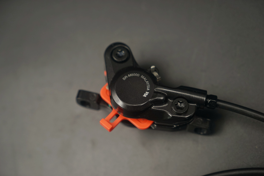 ชุดดิส DEORE หน้า/หลัง (มือ BLM6000/ก้าม BRM6000/สาย BH90SS), รุ่น J-KIT, 1000/1700MM(ก้ามเบลคมีปีกระบายความร้อน)