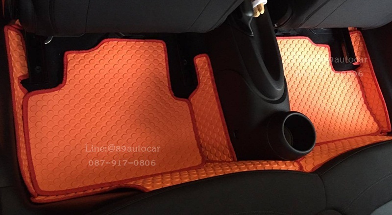 ยางปูพื้นรถยนต์เข้ารูป Mini Cooper S F55 ลายกระดุมสีส้มขอบส้ม + ท้าย