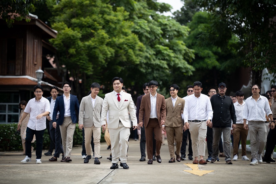 พร้อมเช่า ชุดสูทชาย สูทสีน้ำตาล Coffee Brown กระดุม 2 แถว Double-breasted Suit