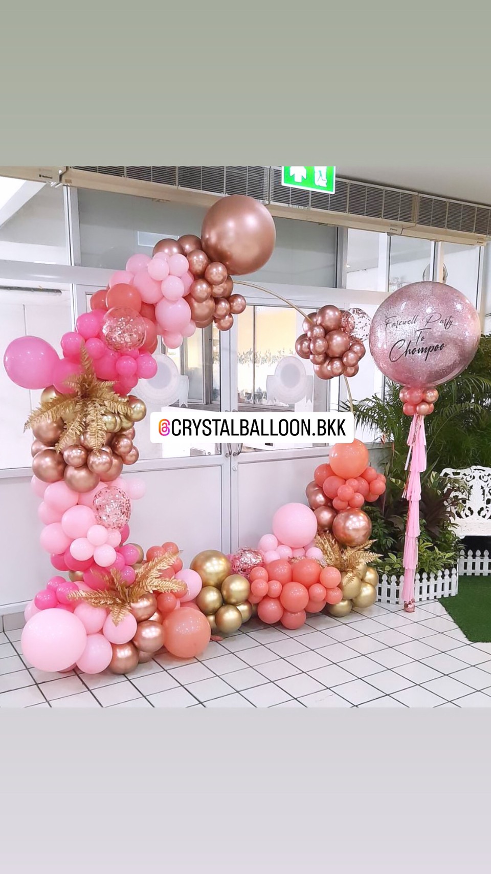 Organic Backdrop Farewell โครงกลม ขนาด 2x2 Theme ชมพู พร้อม Bubble ขนาด 36" พร้อมตกแต่ง สามารถเปลี่ยนสีลูกโป่ง/เปลี่ยนข้อความได้