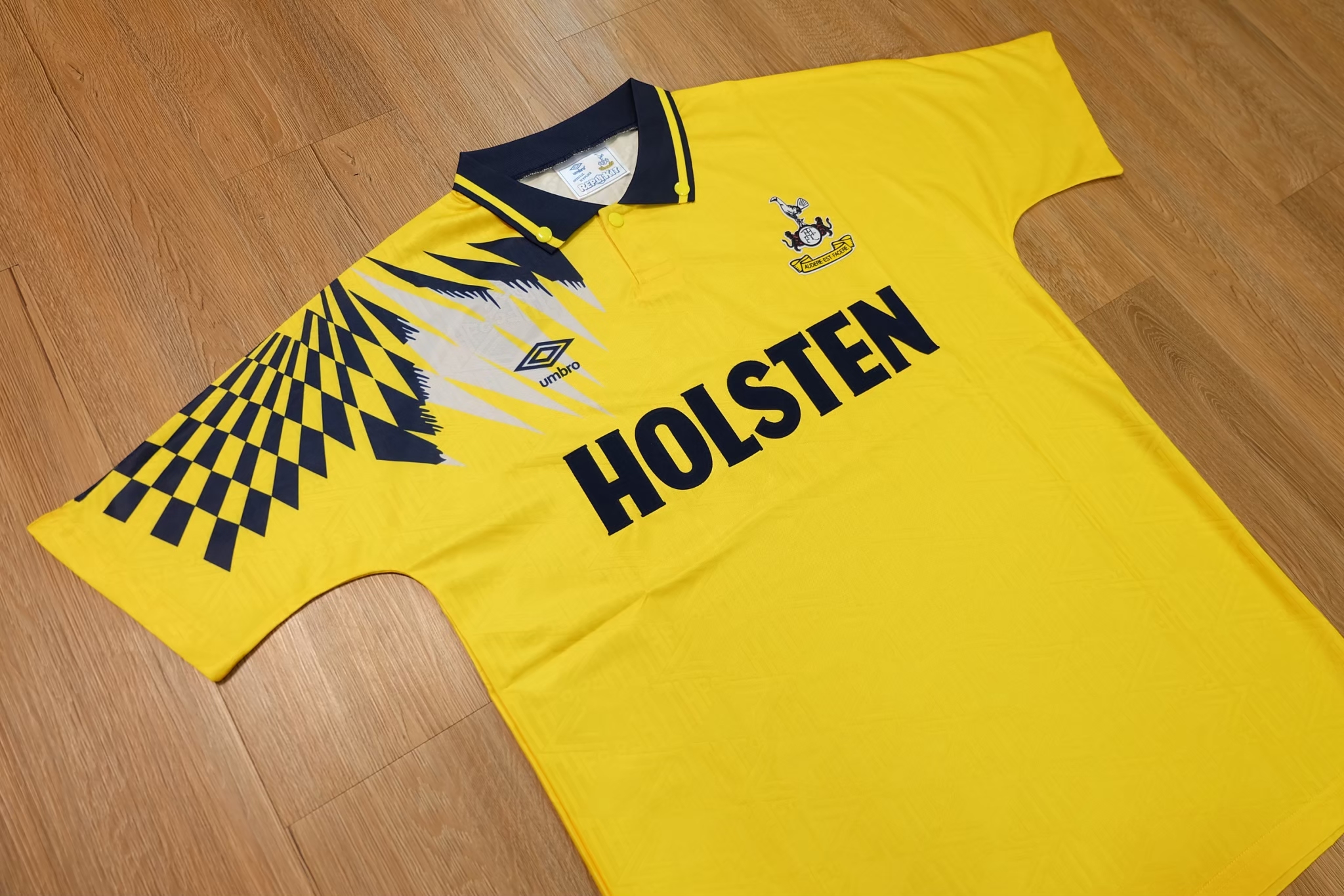 Tottenham Hotspur 1993/94 Away Umbro Retro เสื้อบอลย้อนยุคสเปอร์ เสื้อบอลย้อนยุคท็อตแนม ฮ็อทสเปอร์