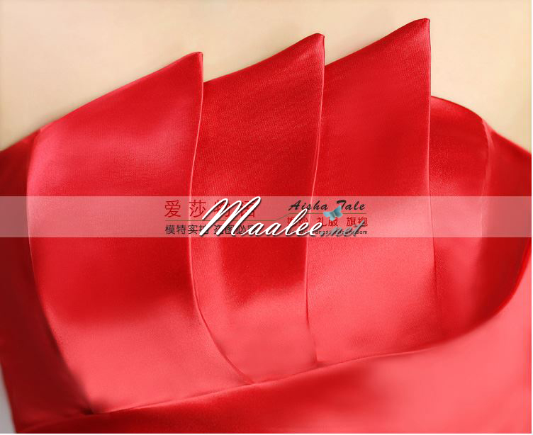 พร้อมเช่า ชุดราตรีสั้น เกาะอก เรียบหรู จับจีบเข้ารูป สีแดง