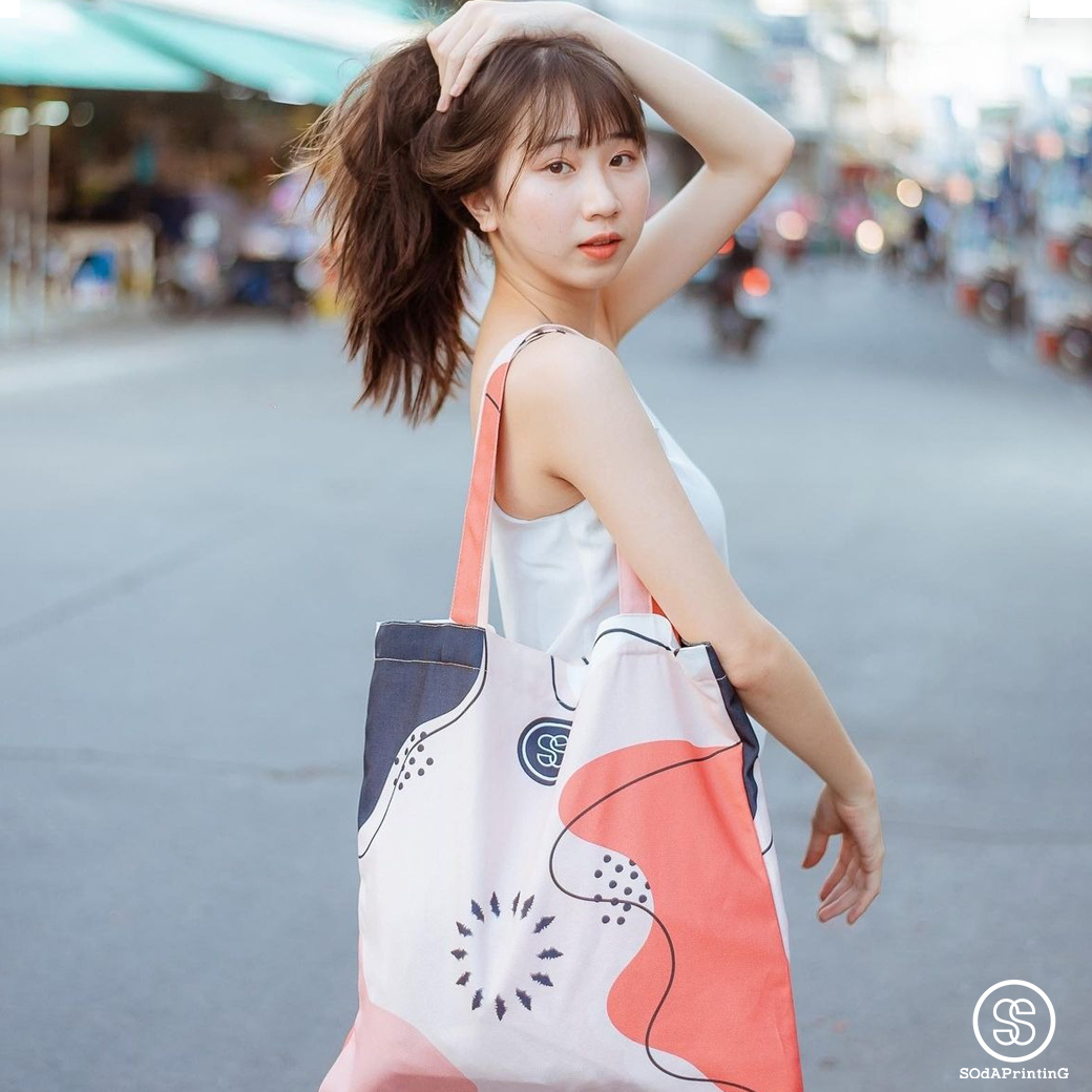 กระเป๋าผ้าแคนวาส พิมพ์ลาย Pink Abstract TBA0010 #SOdABag #SOdAPrintinG #กระเป๋า #กระเป๋าผ้า