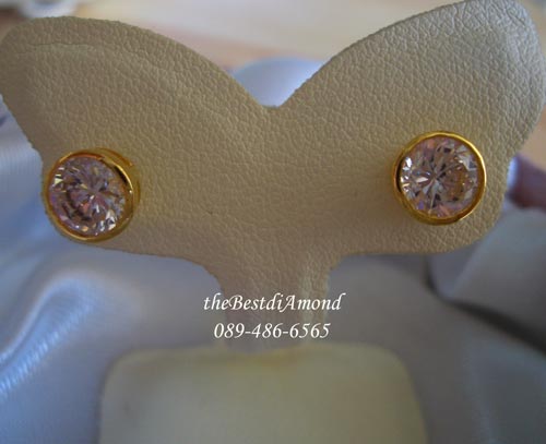 หมดค่ะ==BE921+++ต่างหูหมุดแบบหุ้ม เกือบ 2 กะรัต+++รุ่นยอดนิยม เรียบ หรู ใส่ได้ไม่มีล้าสมัย งานสวย เล่นไฟดีมาก