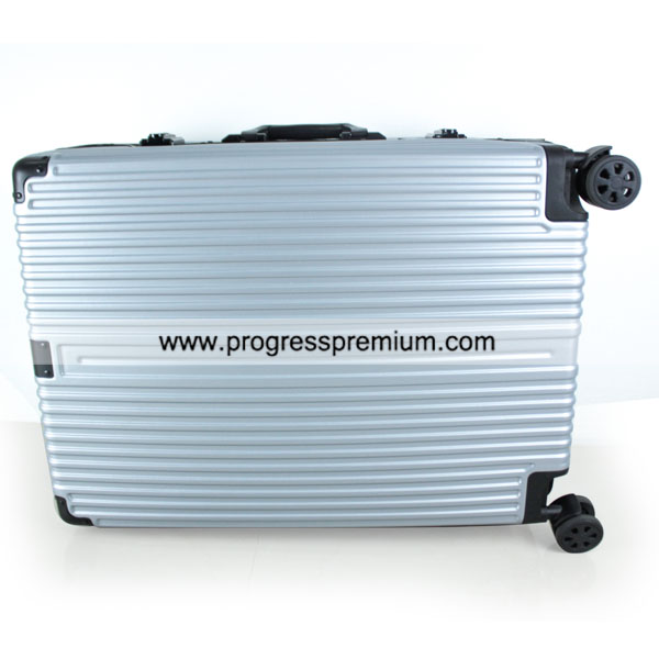 กระเป๋าเดินทาง