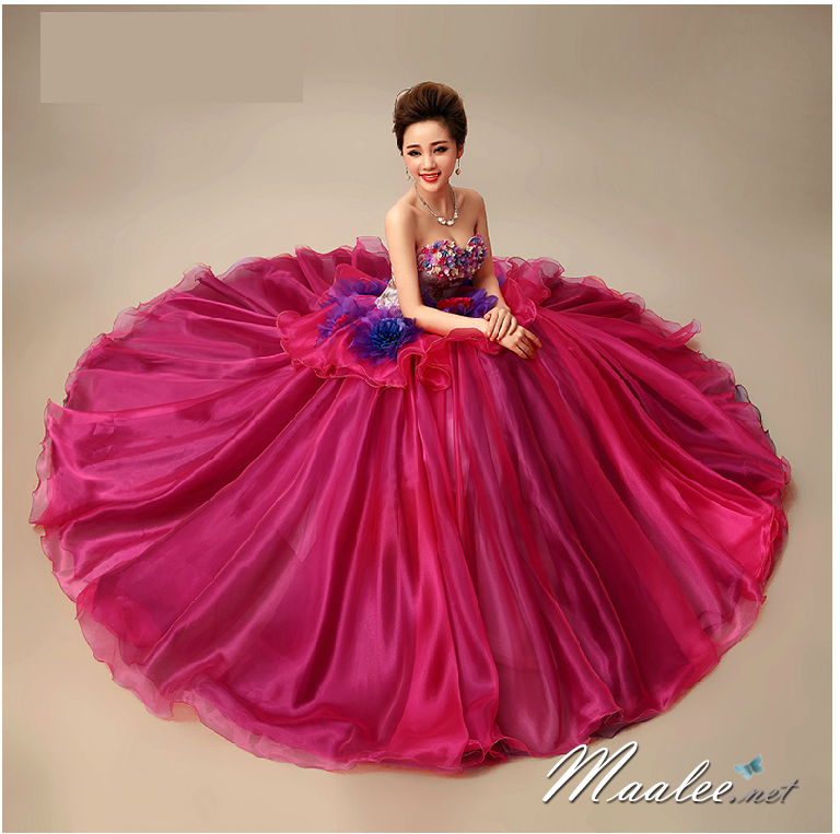 พร้อมเช่า ชุดแฟนซี ชุดราตรียาว แบบเกาะอก กระโปรงพองสวยสีม่วง แต่งดอก (เชือกผูกหลัง)