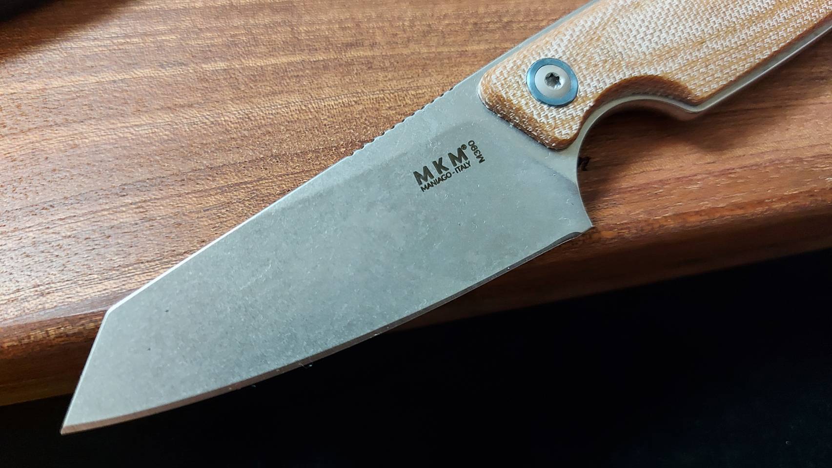 MKM MAKRO 1 M390 SW SHEEPSFOOT FIXED bld NAT CNV MICARTA hdl