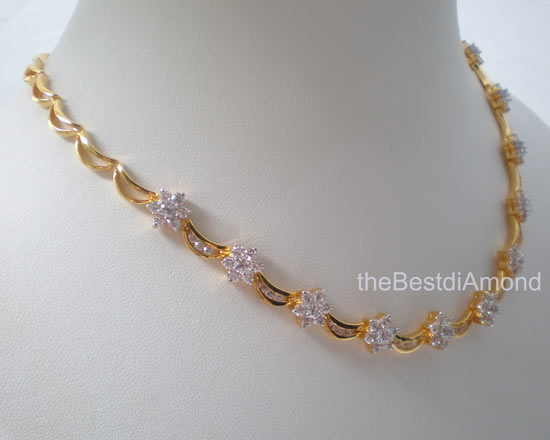 NL016++สร้อย11 flowers +ดีไซน์สวยสุดๆ หรูหรามากๆ งานเรียบร้อยมาก ดอกไม้ 11 ดอก เรียงกันไป รับรองใส่ออกงานเด่นไม่แพ้ใคร เป็นแบบใส่ติดคอเลย เพชรวิ๊งๆ