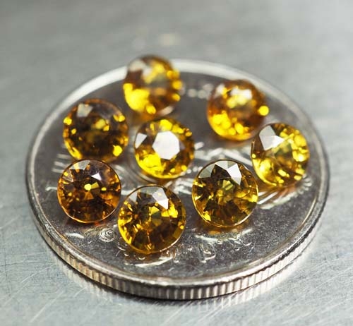 มาลีการ์เน็ต (Mali Garnet) 2.77 กะรัต 8 ชิ้น