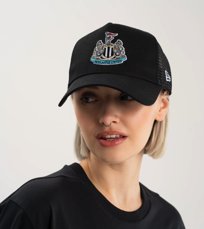 หมวกนิวคาสเซิล New Era Core Ef Trucker ของแท้