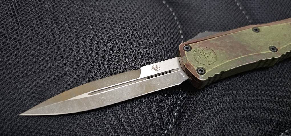 Microtech Knives Mini Hera Outbreak Bayonet M390MK Signature Series